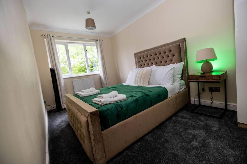 3 Bedrooms House-Sofabed-Parking-Bbqstove-Garden Londres Exterior foto